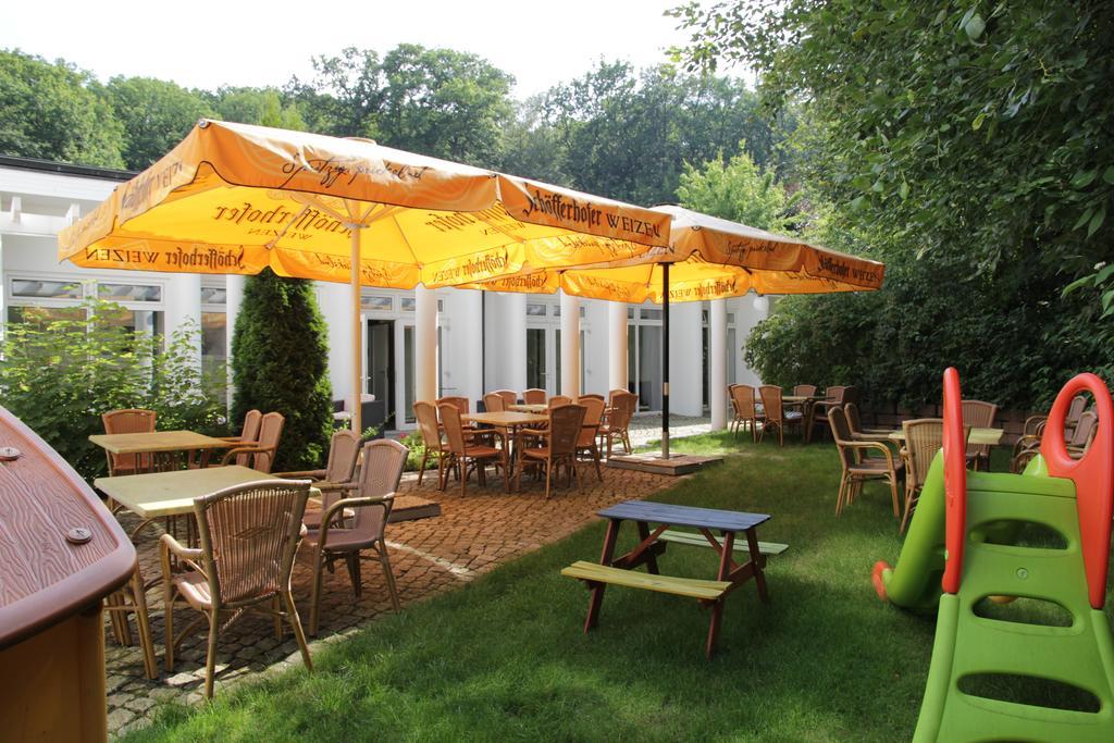 Relexa Hotel Bad Salzdetfurth Exterior foto